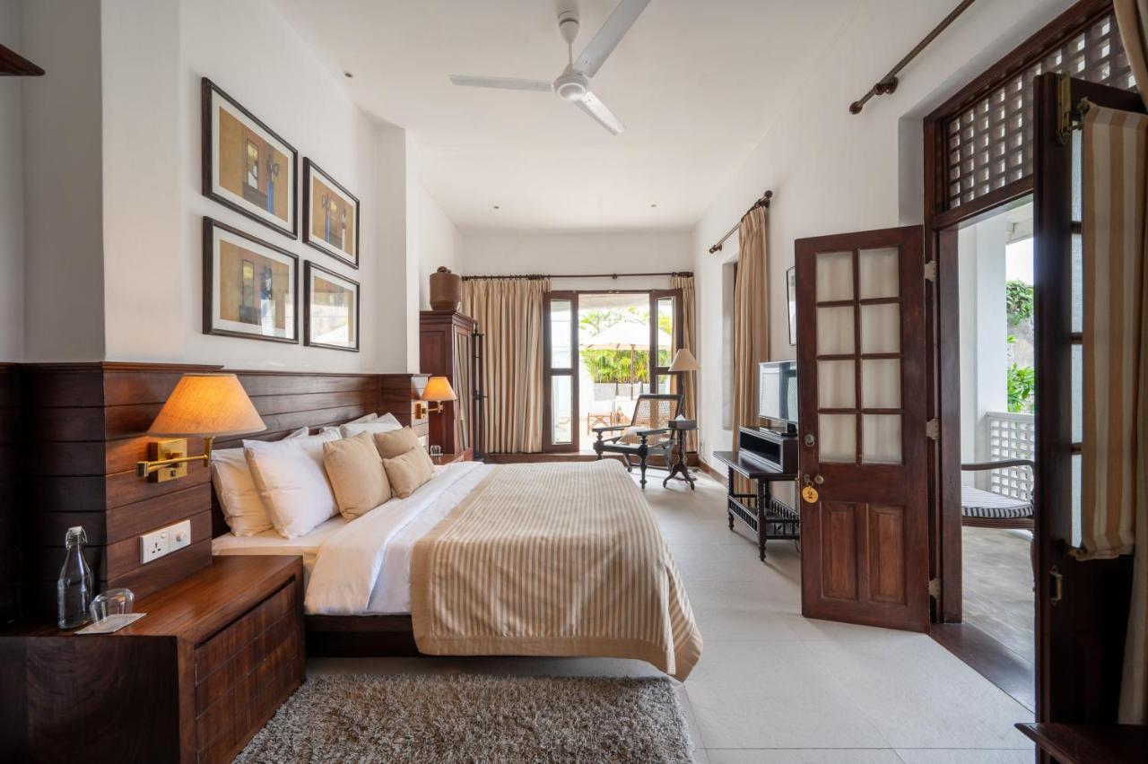 42 Lighthouse Street Hotel Гале Екстериор снимка