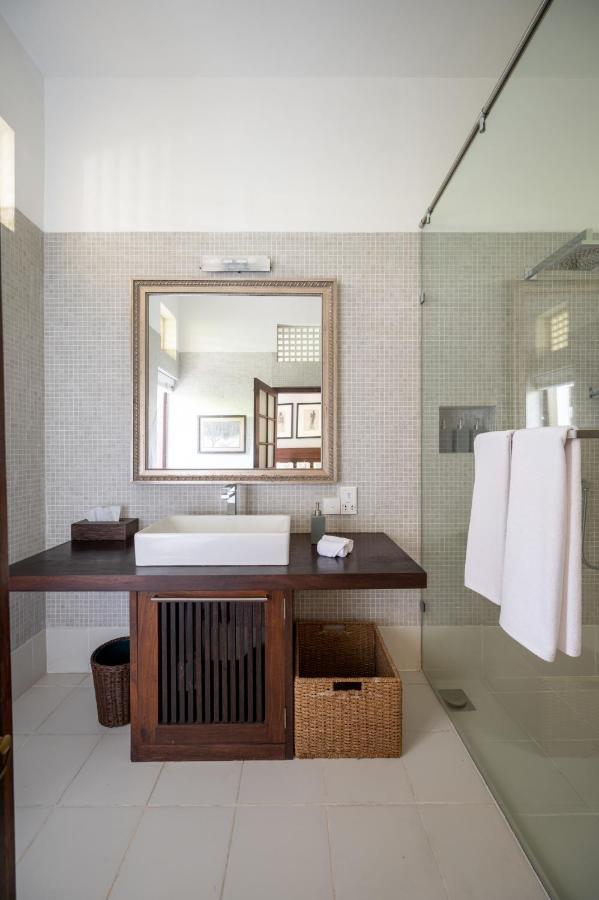 42 Lighthouse Street Hotel Гале Екстериор снимка